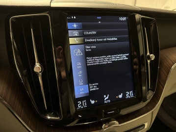 Volvo XC60 B4 MOMENTUM PRO AWD BLIS ACC BLIS CZ 1.MAJ. DPH_41