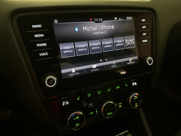 Škoda Octavia 3 STYLE 1.6 TDI ACC LED BLIND POLOKŮŽE CZ_43