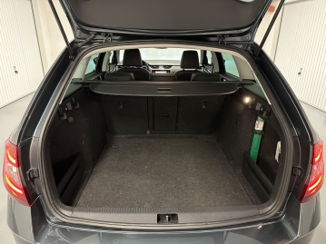 Škoda Octavia 3 STYLE 1.6 TDI ACC LED BLIND POLOKŮŽE CZ_43