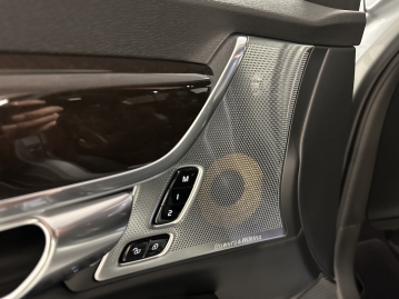 Volvo V90 D5 173kW INSCRIPTION AWD HUD BOWERS & WILKINS MASÁŽ PANORAMA_56