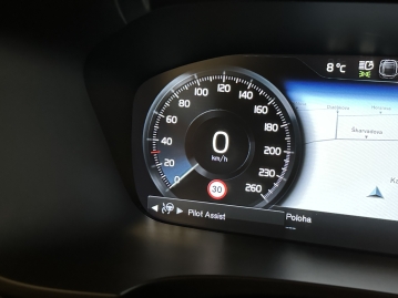 Volvo V90 D5 173kW INSCRIPTION AWD HUD BOWERS & WILKINS MASÁŽ PANORAMA_56
