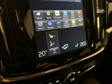 Volvo V90 D5 173kW INSCRIPTION AWD HUD BOWERS & WILKINS MASÁŽ PANORAMA_56