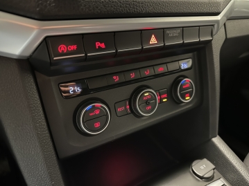 Volkswagen Amarok V6 3.0TDI 190 kW 4x4 DSG WEBASTO CZ DPH CarPlay KAMERA HARDTOP_61