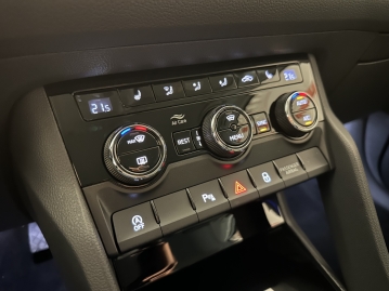 Škoda KODIAQ 2.0TDI STYLE 4x4 DSG VIRTUÁL SIDE ACC CZ DPH_62