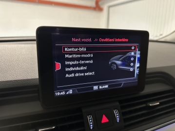 Audi Q5 40 TDI 140 kW QUATTRO ACC LED KŮŽE SIDE CarPlay CZ DPH 1.MAJ._63