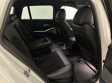 BMW 330D 210 kW xDrive M-Paket LASER HUD H/K ACC TAŽNÉ CZ DPH 1.MAJ._64