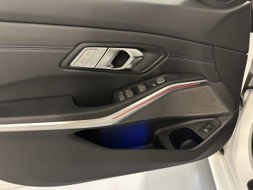 BMW 330D 210 kW xDrive M-Paket LASER HUD H/K ACC TAŽNÉ CZ DPH 1.MAJ._64