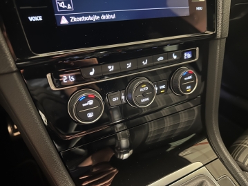 Volkswagen GolF VII GTD 2.0 TDI 135 kW DSG NAVI LED ACC CarPlay_65