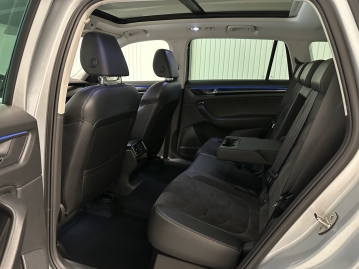 Škoda Karoq STYLE 2.0TDI 140kW STYLE 4x4 DSG K360 PANO ACC SIDE_66