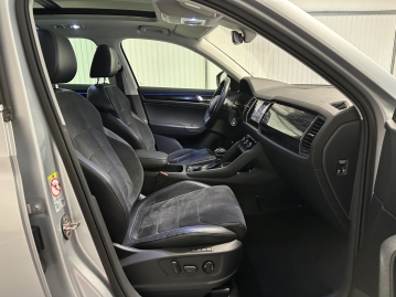 Škoda Karoq STYLE 2.0TDI 140kW STYLE 4x4 DSG K360 PANO ACC SIDE_66