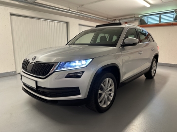 Škoda Karoq STYLE 2.0TDI 140kW STYLE 4x4 DSG K360 PANO ACC SIDE_66