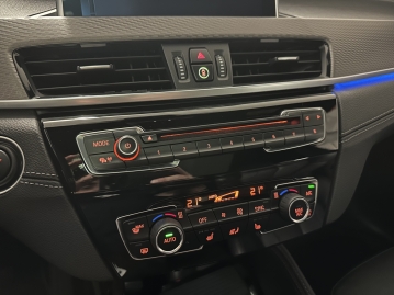 BMW X2 20d M-PAKET xDrive LED PANORAMA HUD HARMAN/KARDON KŮŽE_69