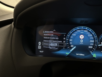 Jaguar F-Pace 30d 221kW AWD PANORAMA ACC LED VIRTUÁL TAŽNÉ_74