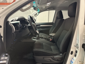 Toyota Hilux 2.4 D-4D 4x4 KAMERA TAŽNÉ 3,5t CZ DPH 1.MAJ._80
