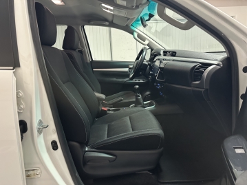 Toyota Hilux 2.4 D-4D 4x4 KAMERA TAŽNÉ 3,5t CZ DPH 1.MAJ._80